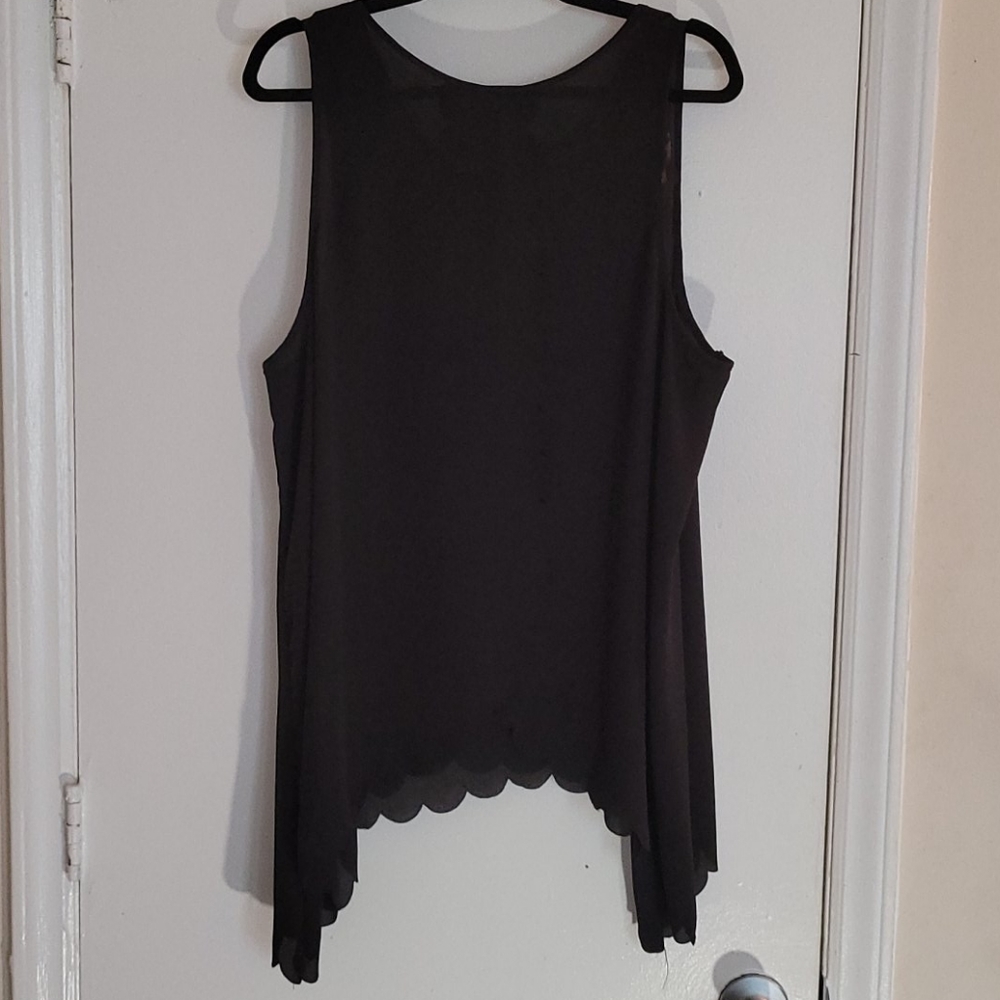 Black shirt w/ open back